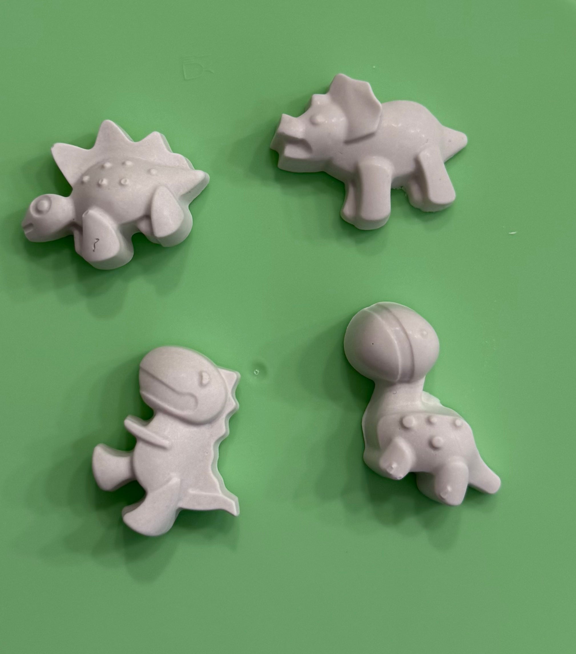 Paint-Your-Own Mini Plaster Craft Kit from Little Boss Creations!
