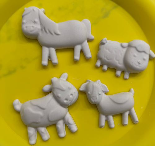 Little Boss Creations | Paint-Your-Own Medium Plaster Craft Kit